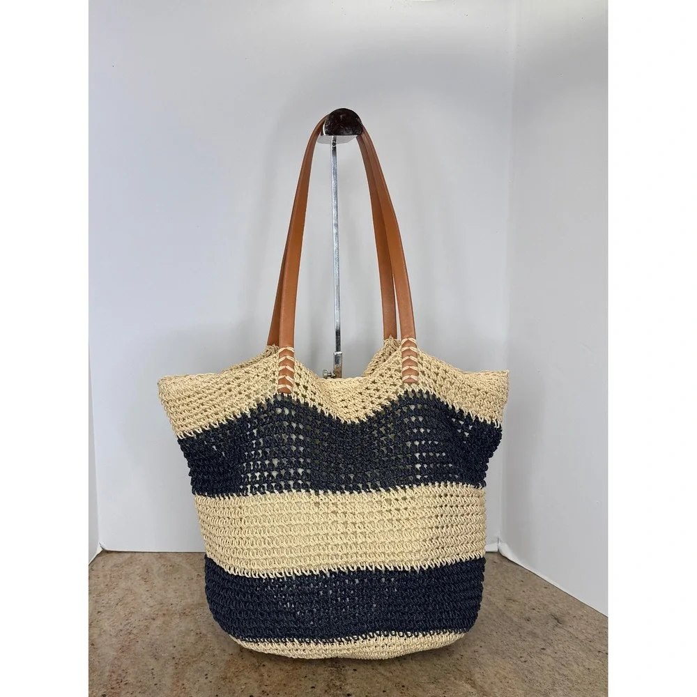 Forever 21 Straw Tote Bag Womens Navy Cream Striped‎ Woven Beach Summer Coastal